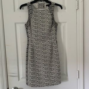 Banana Republic | black and white pattern dress